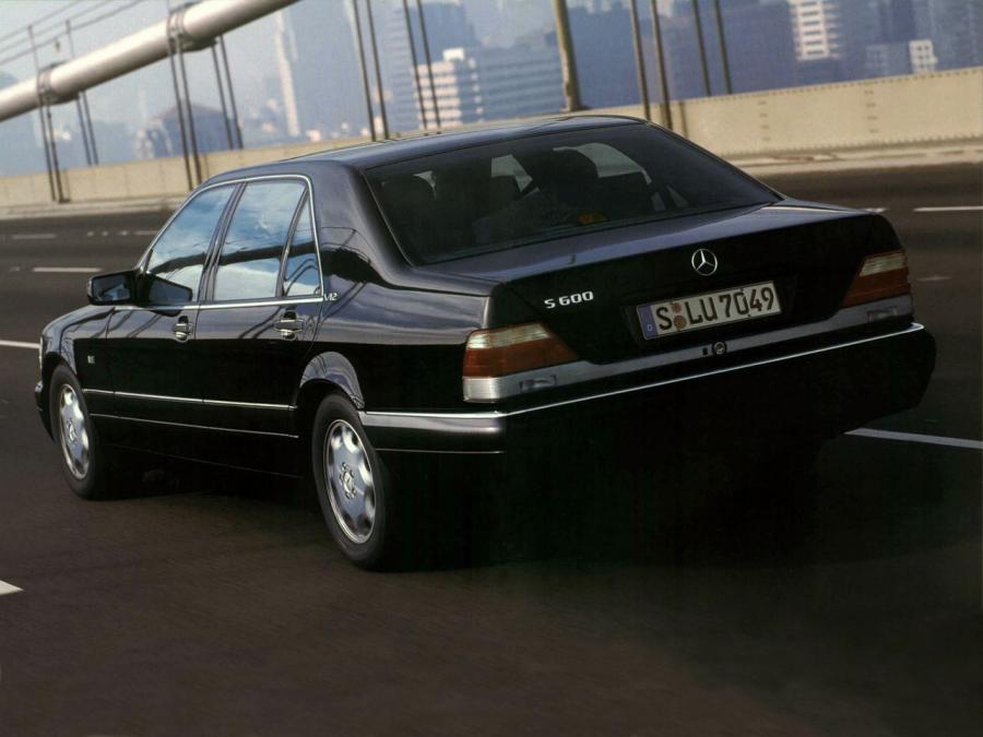  Mercedes-Benz S600 1993 года  (фото 6 из 9)
